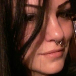 Meet your Posher, Holly